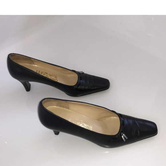 Salvatore Ferragamo Black Leather Low Heel Pumps - Picture 3 of 8